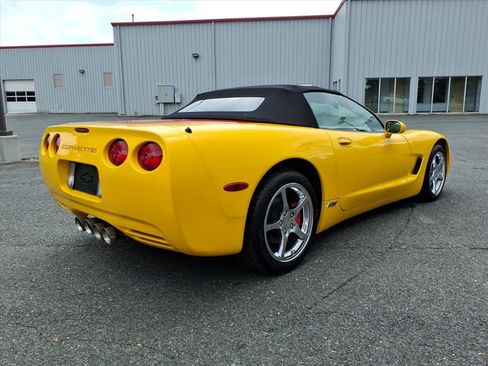 Used 2002 Chevrolet Corvette Convertible w/ Preferred Equipment Group2 RWD image 4