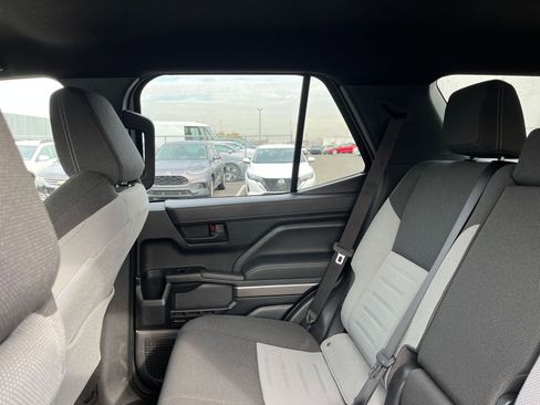 Used 2025 Toyota 4Runner TRD Off-Road image 39