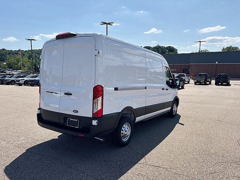New 2026 Ford Transit 250 148 Medium Roof RWD image 7