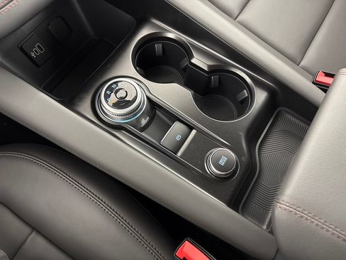 New 2026 Ford Explorer Active w/ Active Comfort Package RWD image 28