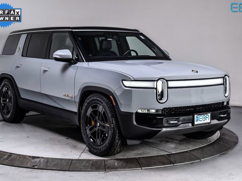 Used 2022 Rivian R1S Launch Edition image 1