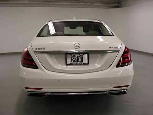 Used 2019 Mercedes-Benz S 560 4MATIC Sedan image 5