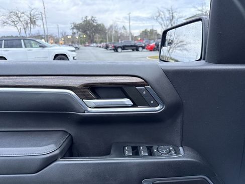 Used 2023 GMC Sierra 1500 Elevation image 13