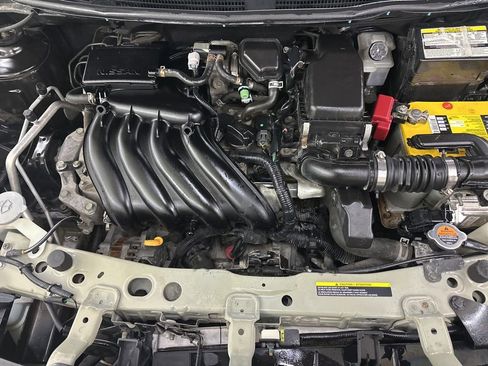 Used 2014 Nissan Versa SV image 15