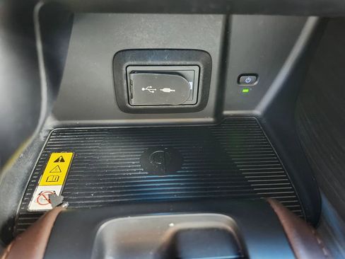 Used 2021 Toyota Venza Limited w/ Advanced Technology Package image 26