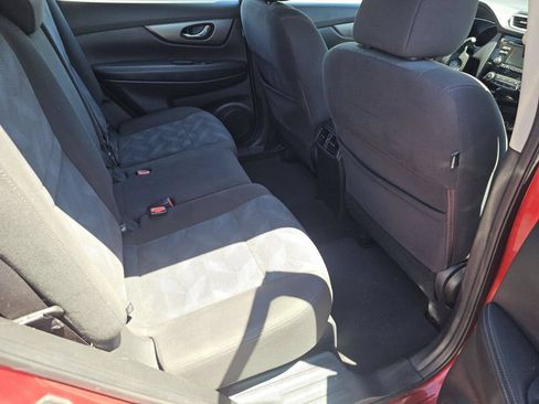 Used 2016 Nissan Rogue S FWD image 5