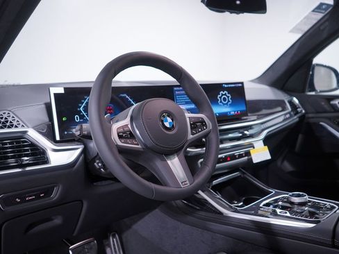 New 2026 BMW X7 xDrive40i w/ M Sport Package image 6