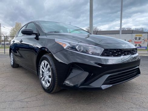 Used 2023 Kia Forte LX FWD image 28