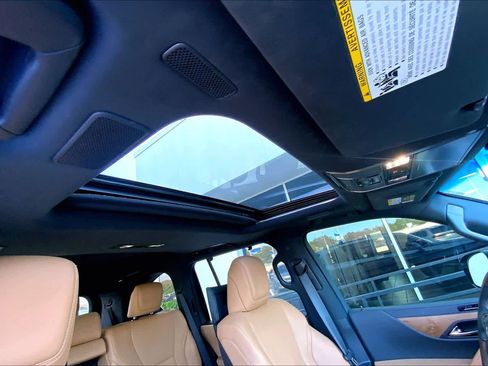 Used 2024 Lexus LX 600 4WD w/ Luxury Package image 13