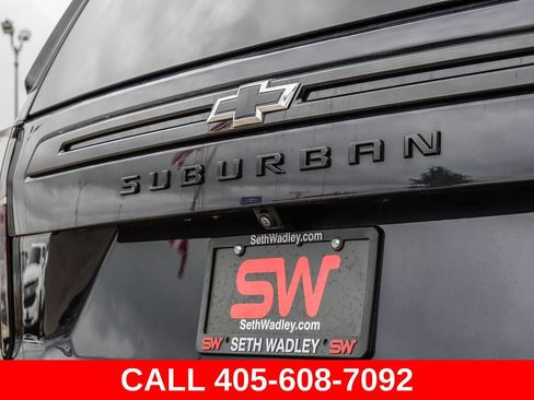 Used 2023 Chevrolet Suburban Z71 w/ Off-Road Capability Package AWD/4WD image 12