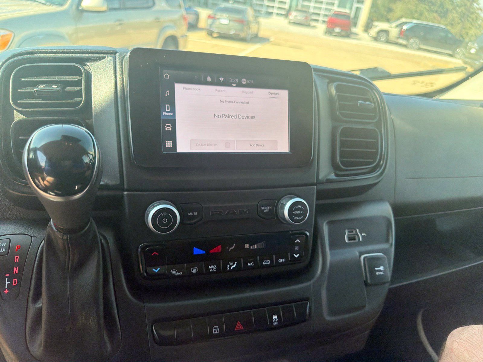 Used 2025 RAM ProMaster 2500 w/ Convenience Group FWD image 15