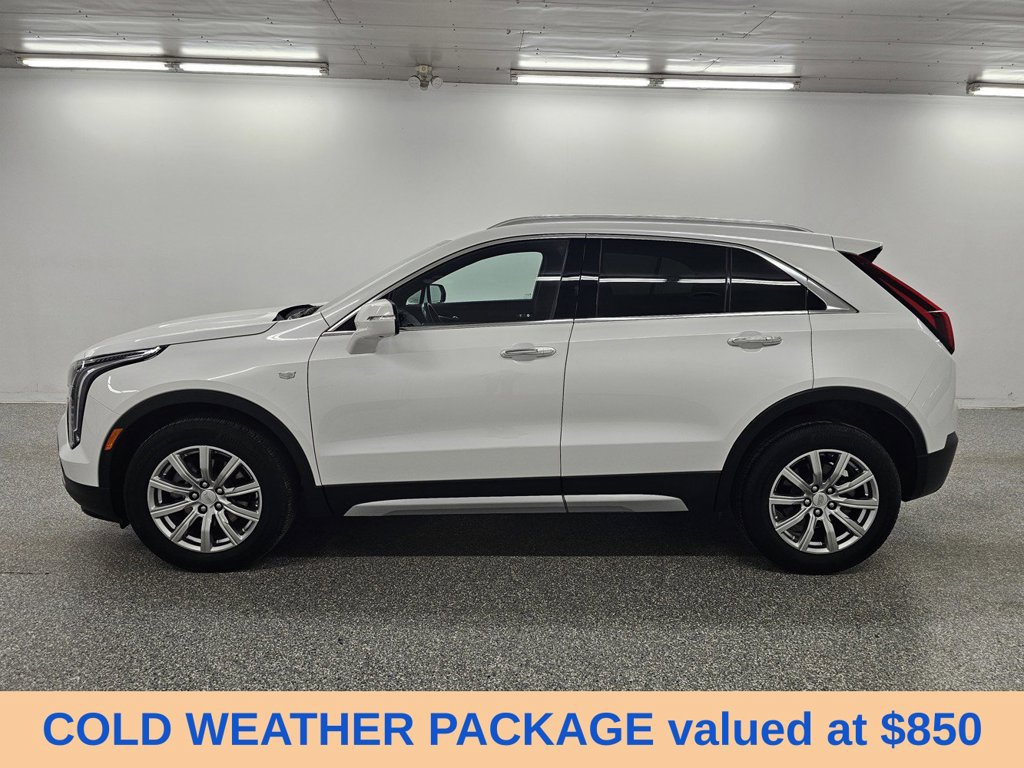 Used 2023 Cadillac XT4 Premium Luxury w/ Technology Package AWD/4WD image 9