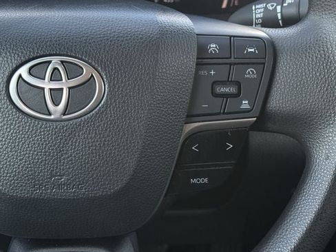 Used 2025 Toyota Camry LE FWD image 15