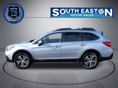 Used 2018 Subaru Outback 2.5i Limited image 7