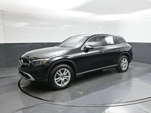 New 2025 Mercedes-Benz GLC 300 image 34