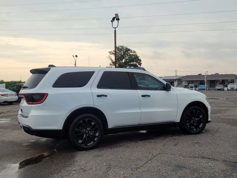 Used 2021 Dodge Durango R/T w/ Blacktop Package AWD/4WD image 16