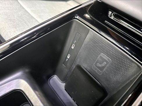 Used 2023 Volkswagen ID.4 Pro RWD image 19
