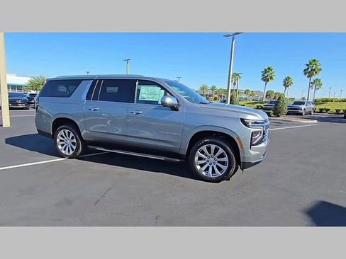 New 2026 Chevrolet Suburban Premier w/ Sun And Tow Package image 32