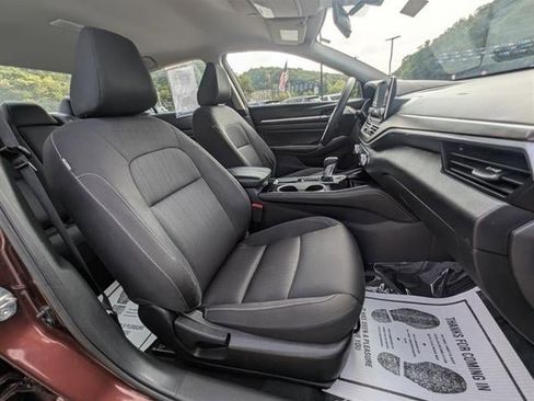 Used 2023 Nissan Altima 2.5 SV FWD image 25