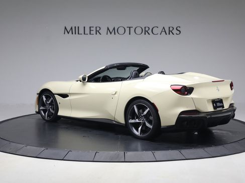 Certified 2023 Ferrari Portofino M image 5