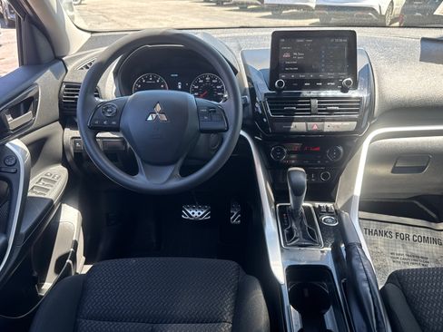 Used 2024 Mitsubishi Eclipse Cross LE AWD/4WD image 8