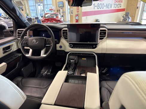 Used 2023 Toyota Tundra Capstone AWD/4WD image 27