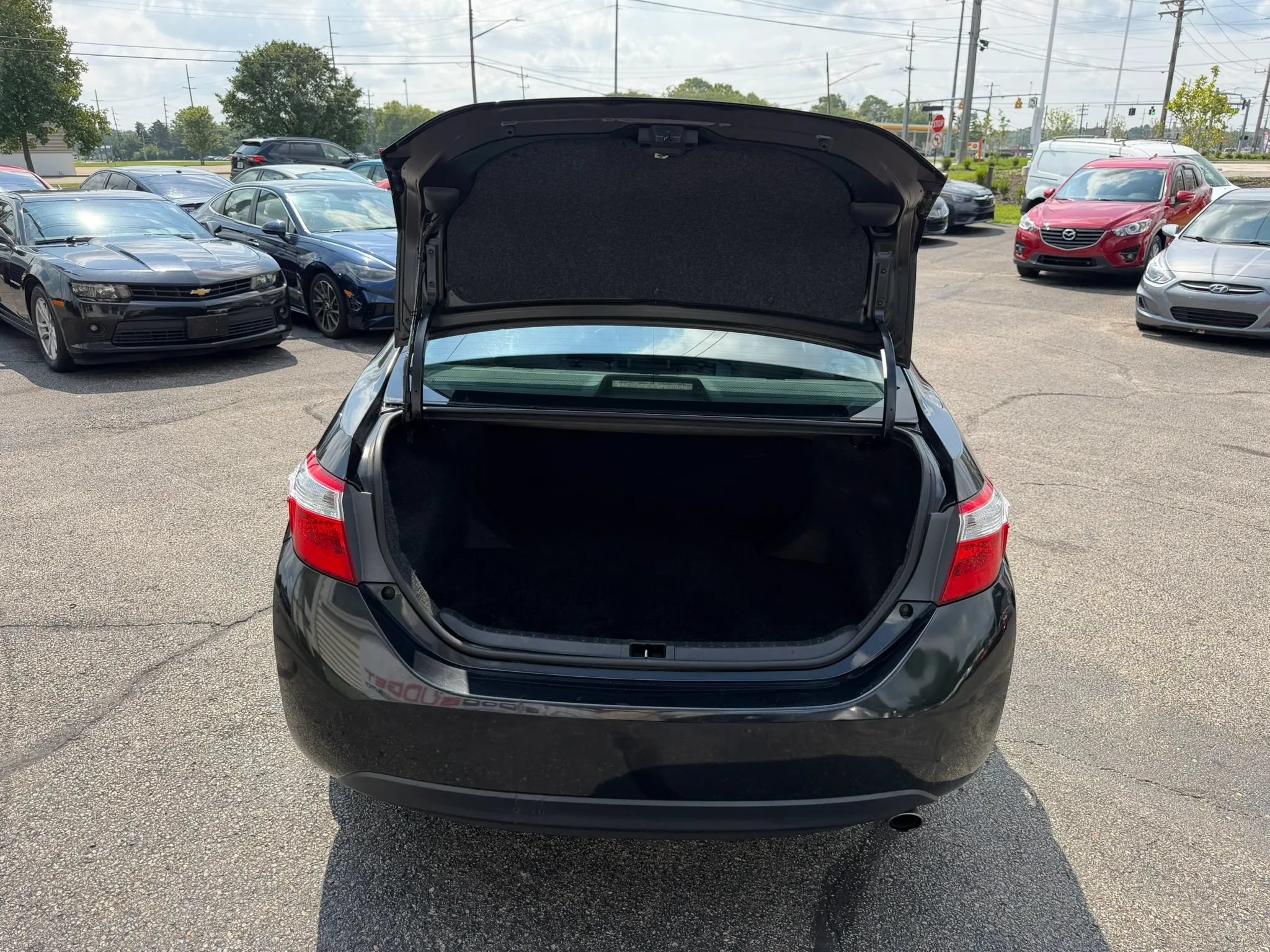 Used 2015 Toyota Corolla S FWD image 33