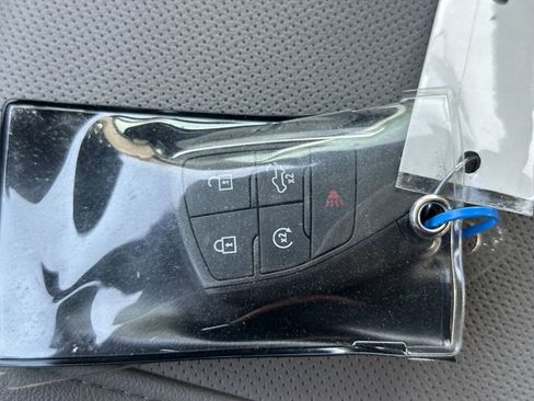 Used 2023 Chevrolet Silverado 1500 LTZ image 34