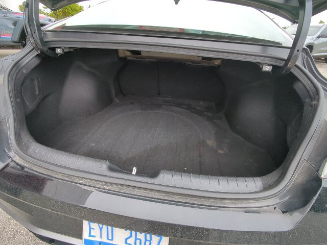 Used 2025 Hyundai Elantra SEL FWD image 33
