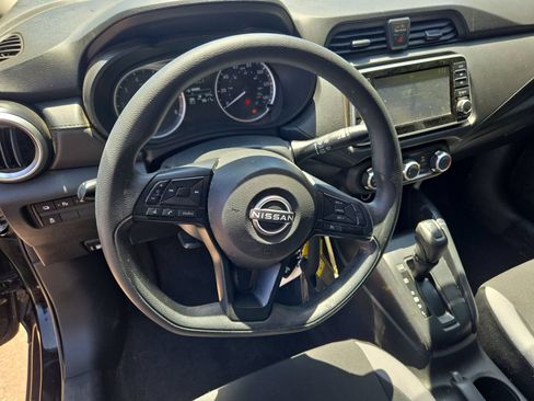 Used 2025 Nissan Versa S w/ Trunk Package FWD image 14