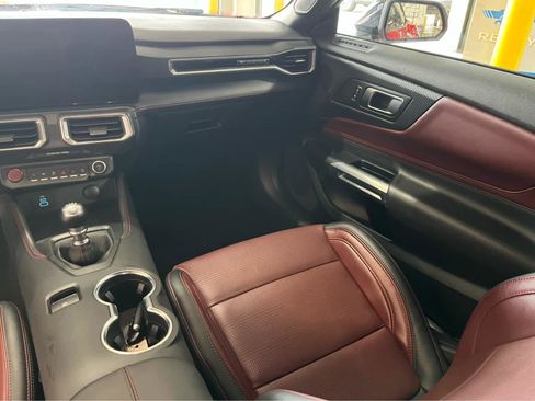 Used 2025 Ford Mustang GT Premium RWD image 19