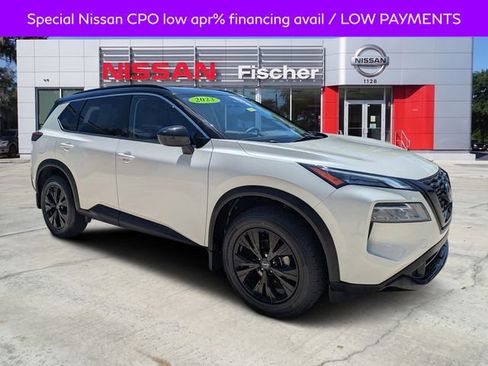 Used 2023 Nissan Rogue SV w/ SV Premium B Package FWD image 1