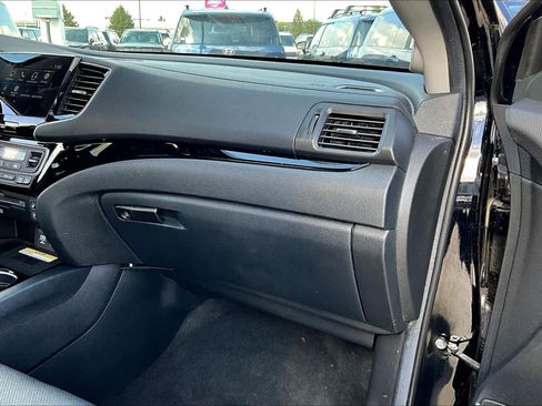 Used 2022 Honda Pilot Elite image 36