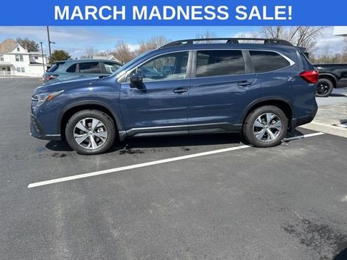 Used 2023 Subaru Ascent Premium w/ Convenience Package image 9