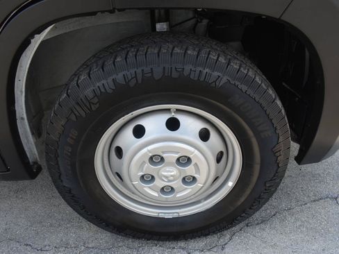 Used 2021 RAM ProMaster 2500 w/ Convenience Group FWD image 32