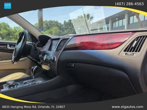 Used 2013 Hyundai Equus Signature RWD image 24