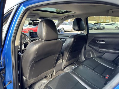 Used 2021 Nissan Sentra SR w/ SR Premium Package image 26