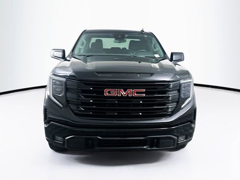 Used 2024 GMC Sierra 1500 Elevation image 2