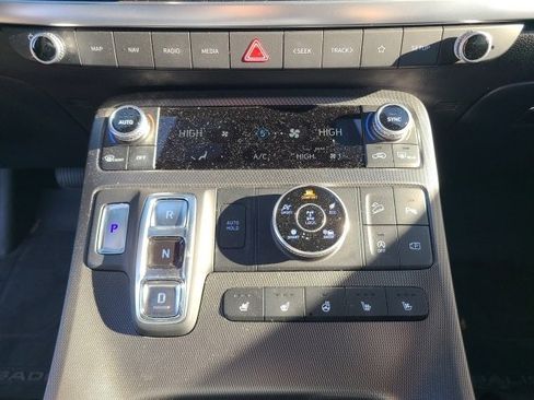 Used 2025 Hyundai Palisade Calligraphy image 27