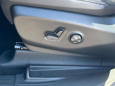 New 2026 Chrysler Voyager LX image 20