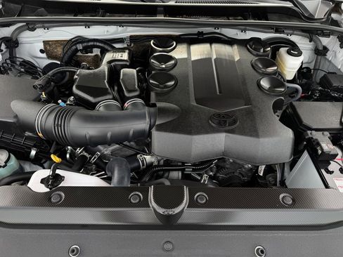 Used 2024 Toyota 4Runner SR5 Premium w/ Moonroof Package image 31