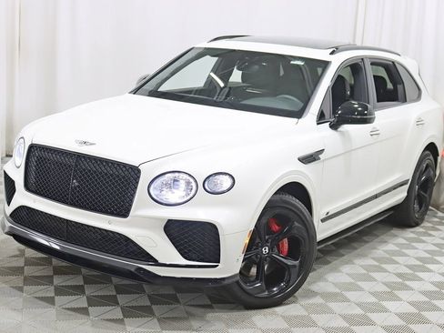 Used 2023 Bentley Bentayga AWD/4WD image 4