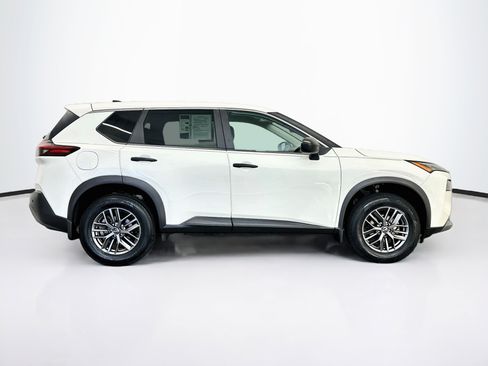 Used 2023 Nissan Rogue S AWD/4WD image 10