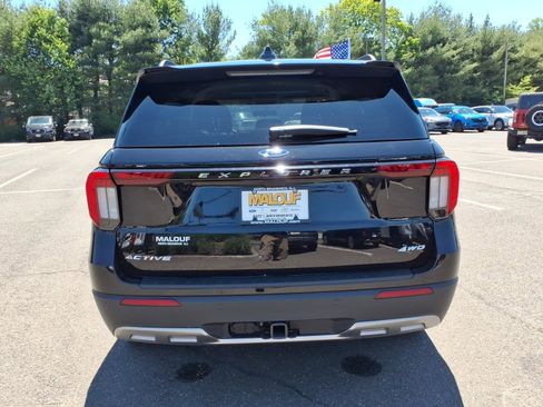 Used 2026 Ford Explorer Active w/ Active Comfort Package AWD/4WD image 5