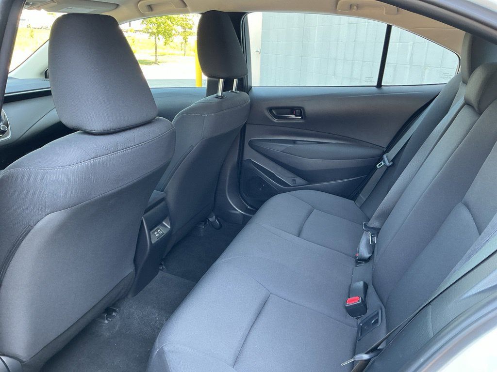 Used 2026 Toyota Corolla LE FWD image 27