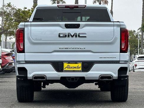 Used 2026 GMC Sierra 1500 Denali Ultimate AWD/4WD image 5