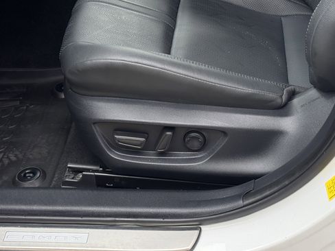 Used 2025 Toyota Camry XSE image 15