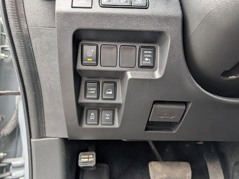 Used 2023 Nissan Frontier PRO-4X w/ Pro-4X Premium Package image 19