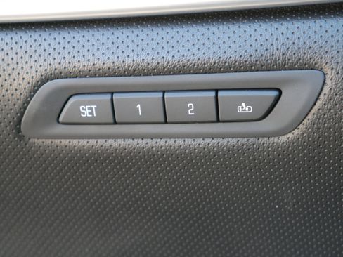 Used 2019 Cadillac XTS Luxury image 25