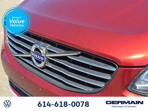 Used 2016 Volvo XC60 T6 w/ Proximity Package FWD image 13